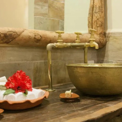 Отель Dwarikas Resort - Dhulikhel Непал, Дхуликхел - отзывы, цены и фото номеров - забронировать отель Dwarikas Resort - Dhulikhel онлайн ванная