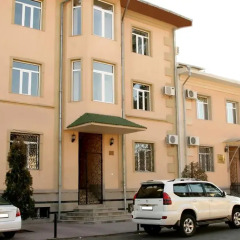 Отель Crown Tashkent парковка