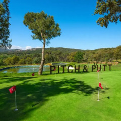 Отель Mas Tapiolas Suites Natura спортивное сооружение