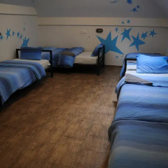 Хостел Varad INN Hostel and Cafe Кровать в общем номере фото 12