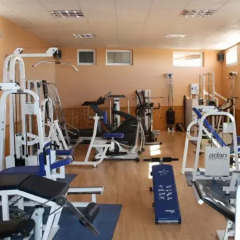 Отель Camping La Rosaleda Испания, Кониль-де-ла-Фронтера - отзывы, цены и фото номеров - забронировать отель Camping La Rosaleda онлайн фитнесс-зал