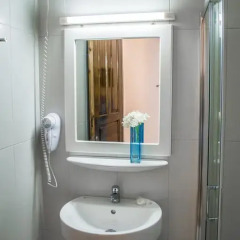 Folies Corfu Town Hotel Apartments Корфу ванная фото 2