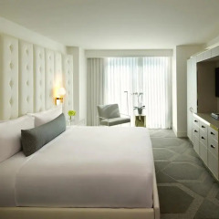 Отель Mandalay Bay Resort And Casino 4* Люкс с различными типами кроватей фото 5