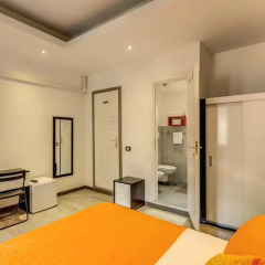 Отель Enzo Luxury rooms 3* Стандартный номер с различными типами кроватей фото 4