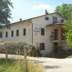 Отель B&B Le Rondinelle Сполето парковка