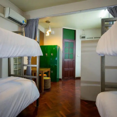 Victory Park Hostel Стандартный семейный номер фото 13