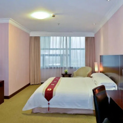 Regal Shanghai East Asia Hotel 4* Люкс повышенной комфортности с различными типами кроватей