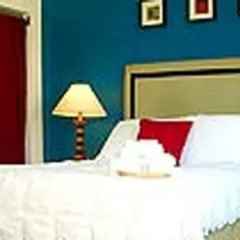 Отель The Alpine Inn & Suites 2* Стандартный номер с различными типами кроватей фото 11