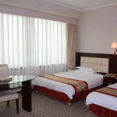 Majestic Hotel 3* Стандартный номер с 2 отдельными кроватями фото 2