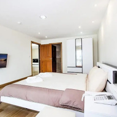 Апартаменты Pratumnak Hill Apartment 1 Bedroom Паттайя комната для гостей