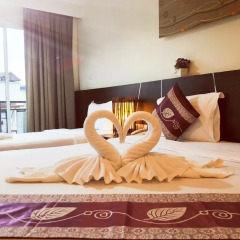 Pimrada Hotel 3* Стандартный семейный номер с разными типами кроватей фото 4