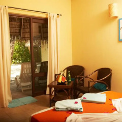 Отель Kuredu Island Resort 4* Бунгало с различными типами кроватей фото 5