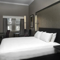 Отель DoubleTree by Hilton Edinburgh City Centre 4* Стандартный номер с различными типами кроватей фото 2
