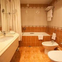 Гостиница Корстон, Москва 4* Улучшенный люкс с разными типами кроватей фото 6