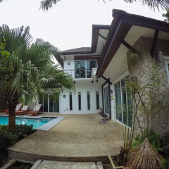 Отель Suriyasom Villa 3* Вилла с различными типами кроватей фото 2