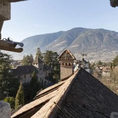 Hotel Castel Rundegg Меран приотельная территория