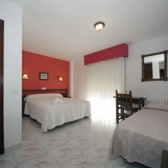 Hotel Via Norte Эль-Грове комната для гостей фото 5