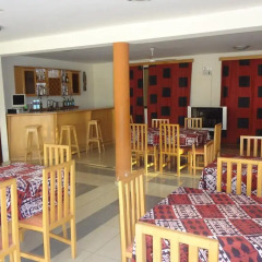 Gussys Hotel Ltd гостиничный бар