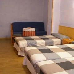 Отель Hostal La Torre Стандартный номер с различными типами кроватей фото 5