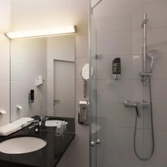Отель Arion Airport Hotel Австрия, Швехат - 4 отзыва об отеле, цены и фото номеров - забронировать отель Arion Airport Hotel онлайн ванная фото 2