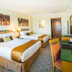 Отель Holiday International Sharjah Улучшенный номер с различными типами кроватей фото 2