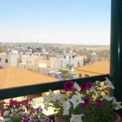 Отель Pilgrim's Guest House Иордания, Мадаба - отзывы, цены и фото номеров - забронировать отель Pilgrim's Guest House онлайн балкон