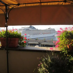Отель La Terrazza Sul Porto Генуя фото 5
