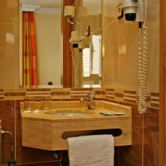 Отель Hostal Victoria I Стандартный номер с различными типами кроватей фото 2