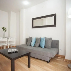 Отель Apartamentos Fuencarral 50 комната для гостей