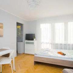 Апартаменты Bonifraterska Studio for 4 (A9) Студия с различными типами кроватей фото 3
