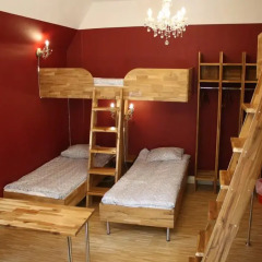 Birka Hostel Кровать в женском общем номере