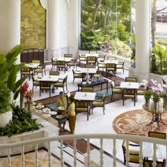 Отель Shangri-la Bangkok 5* Улучшенный номер с различными типами кроватей фото 24