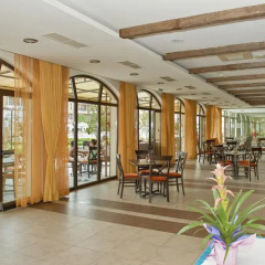 Апартаменты PMG Royal Sun Apartments Солнечный берег питание