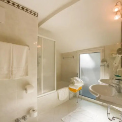Classic Hotel Meranerhof 4* Улучшенный номер фото 2