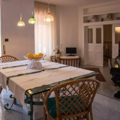 Отель La Maison Dorée Стандартный номер фото 19