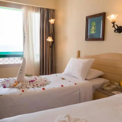 Отель Coral Beach Resort Tiran 4* Стандартный номер с различными типами кроватей фото 6