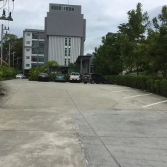 Отель Naka Condon Phuket By Kitty Пхукет парковка