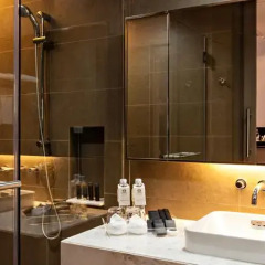Отель Best Western Premier Sukhumvit Бангкок ванная