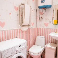 Гостиница Funny Dolphins Apartments Novoslobodskaya в Москве отзывы, цены и фото номеров - забронировать гостиницу Funny Dolphins Apartments Novoslobodskaya онлайн Москва ванная