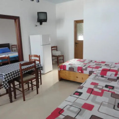 Отель Oruci Apartments Албания, Ксамил - отзывы, цены и фото номеров - забронировать отель Oruci Apartments онлайн комната для гостей фото 3