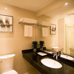 Holiday Villa Hotel & Residence Guangzhou 3* Улучшенный номер с различными типами кроватей фото 3