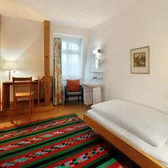 Hotel National Bern 2* Стандартный номер с различными типами кроватей фото 3