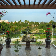 Отель Azalea Homestay 2* Улучшенный номер с различными типами кроватей фото 2