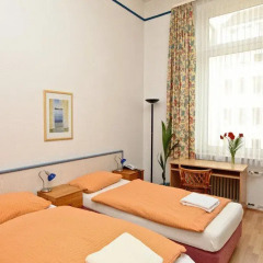 Hotel Komet 2* Стандартный номер с различными типами кроватей фото 2