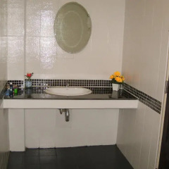 Отель Patong Bay Guesthouse 2* Стандартный номер с различными типами кроватей фото 3