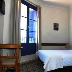 Отель Hôtel Central 2* Стандартный номер с различными типами кроватей фото 8