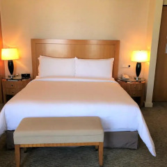 Four Seasons Hotel Mumbai 5* Номер Премьер с двуспальной кроватью фото 3