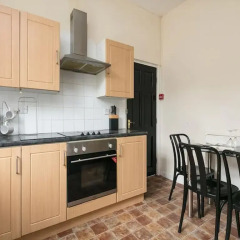 Отель Chorlton Short Term South Manchester Townhouse в номере фото 2