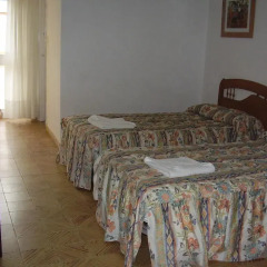 Отель Hostal Pineda Испания, Ноха - отзывы, цены и фото номеров - забронировать отель Hostal Pineda онлайн комната для гостей