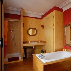 Отель Charming Studio In The Heart Of Montmartre Франция, Париж - отзывы, цены и фото номеров - забронировать отель Charming Studio In The Heart Of Montmartre онлайн ванная
